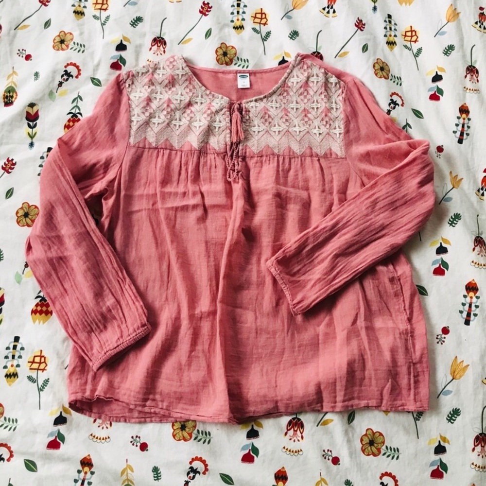 Old Navy | Tasseled Peasant Blouse